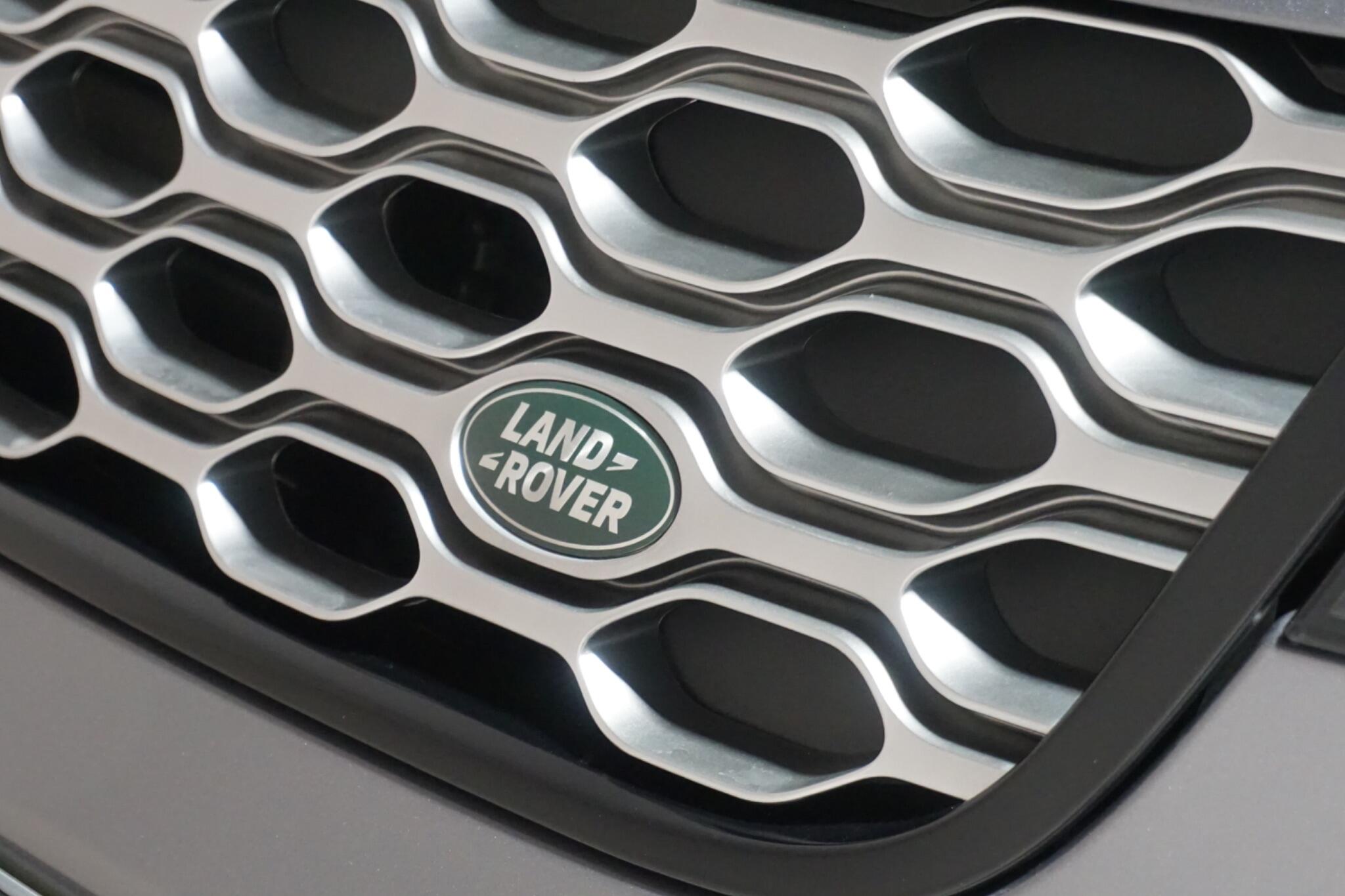 Land Rover Discovery 3.0 D300 MHEV SE SUV 5dr Diesel Auto 4WD Euro 6 (s/s) (300 ps)